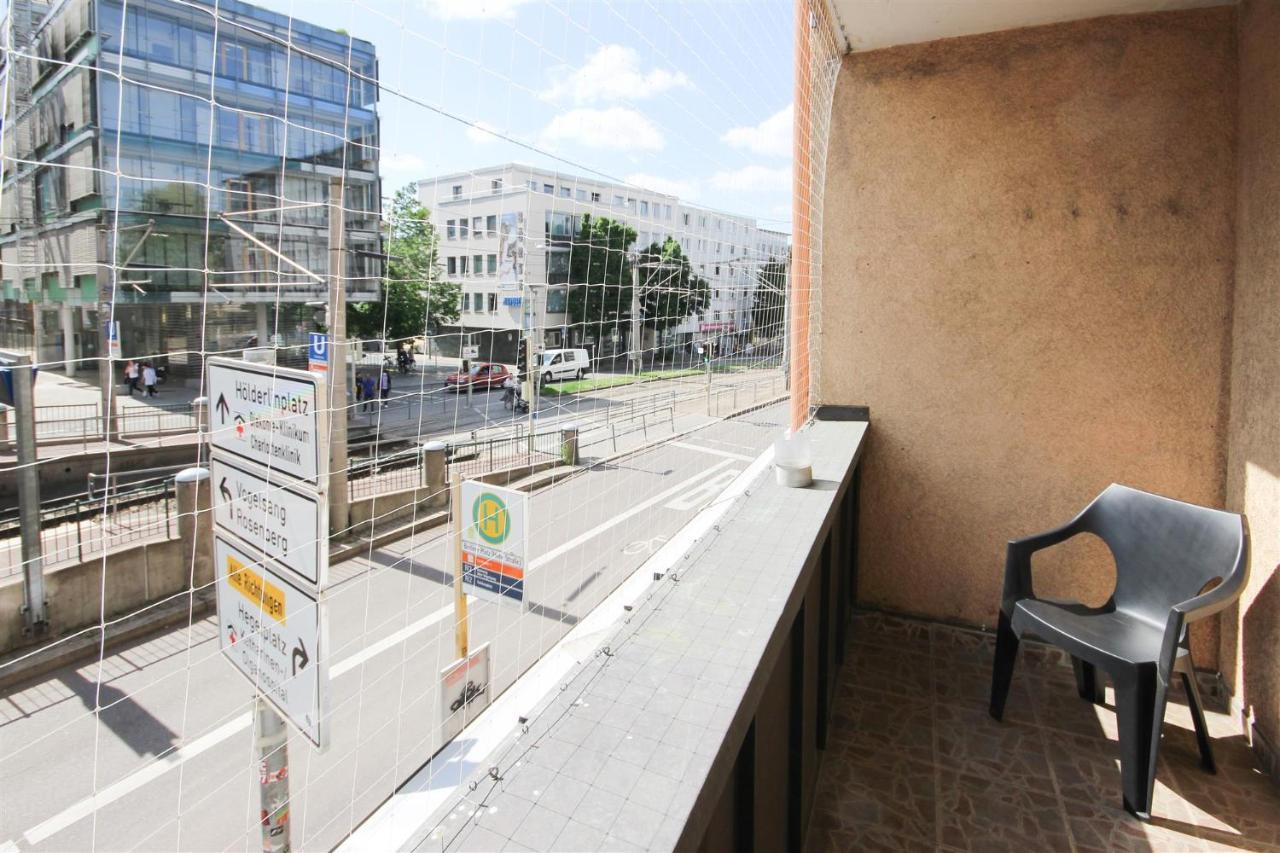 Alfa Mitte 2 City-lage Berliner Platz Balkon Netflix Kueche Wm L 2br 5 Beds 6 People L Fully Equipped Kitchen & Bathroom Apartment