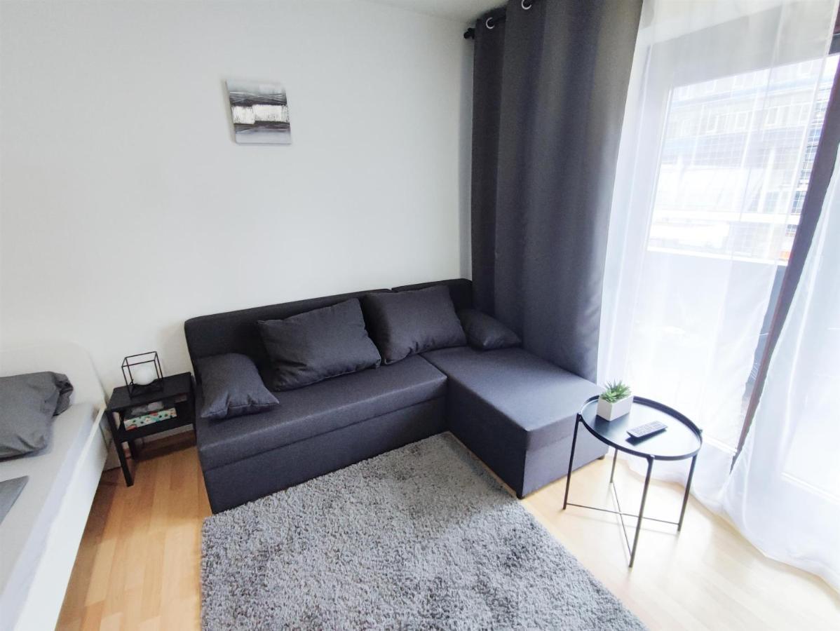 Alfa Mitte 2 City-lage Berliner Platz Balkon Netflix Kueche Wm L 2br 5 Beds 6 People L Fully Equipped Kitchen & Bathroom *