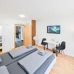 Alfa Apartment Stuttgart Mitte 2 Zimmer City-Lage Berliner Platz Balkon Netflix Kueche Wm L 2Br 5 Beds 6 People L Fully Equipped Kitchen & Bathroom