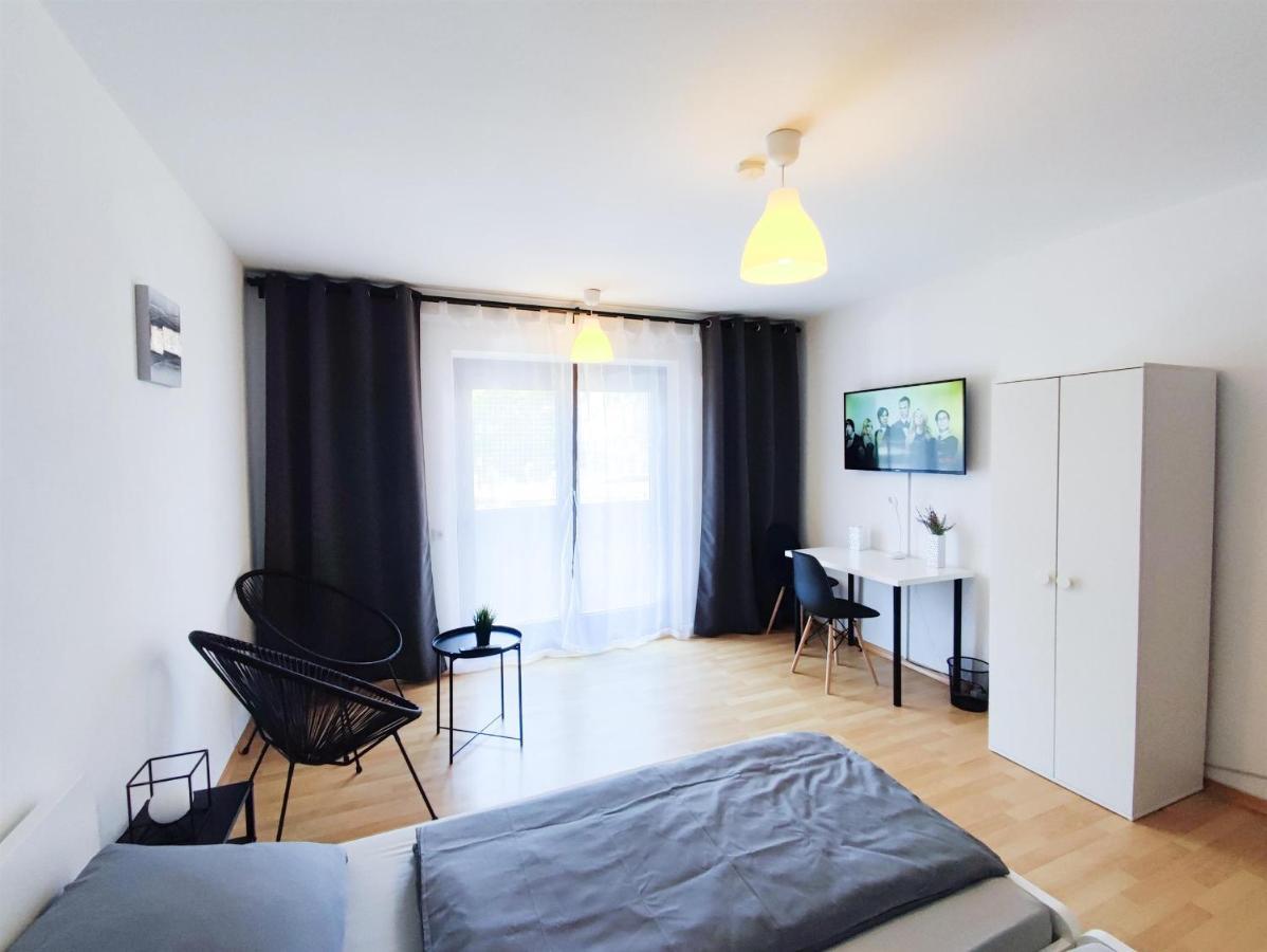 Appartement Alfa Mitte 2 City-lage Berliner Platz Balkon Netflix Kueche Wm L 2br 5 Beds 6 People L Fully Equipped Kitchen & Bathroom Stuttgart